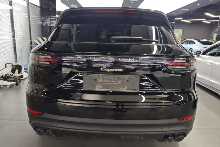 Used Porsche Cayenne 2023 Cayenne E-Hybrid 2.0T Platinum Edition
