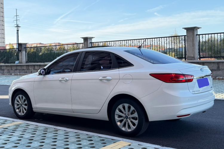 Used Ford Escort 2017 Happiness Edition 1.5L Automatic Fashion Version
