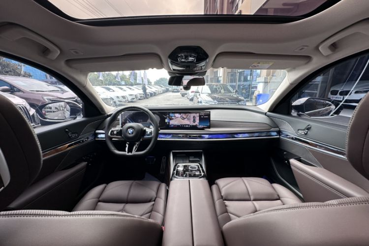 Used BMW 7 Series 2023 740Li Leading Model M Sport Package