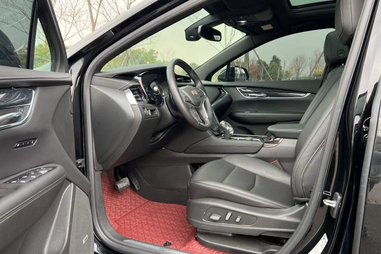 Used Cadillac XT5 2022 2.0T Two-Wheel Drive Luxury Version
