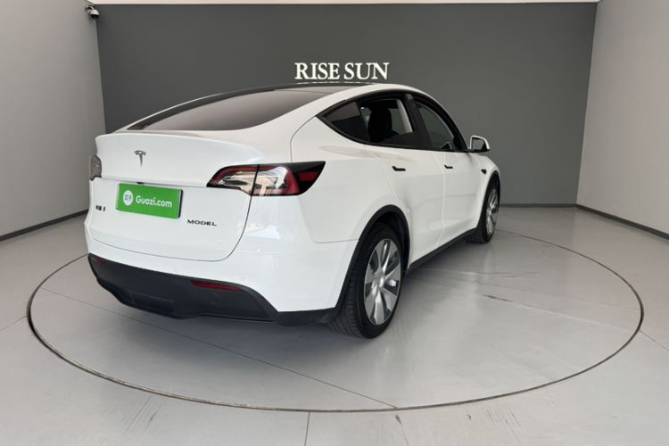 Used Tesla Model Y 2022 Rear-Wheel-Drive Version
