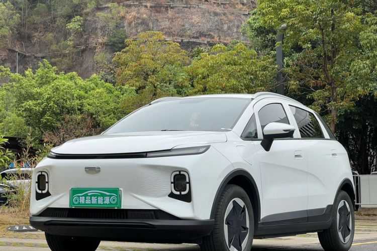 Used Geometry E Firefly 2024 301km Starlight