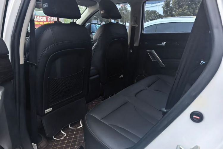 Used Haval H2 2016 Red-Label 1.5T Manual Two-Wheel Drive Luxury Model
