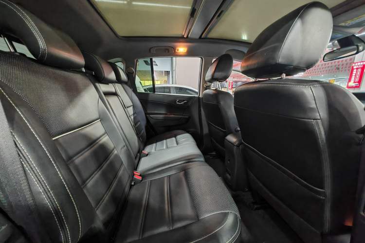 Used Renault Koleos 2015 2.5L 4x4 Comfort Edition
