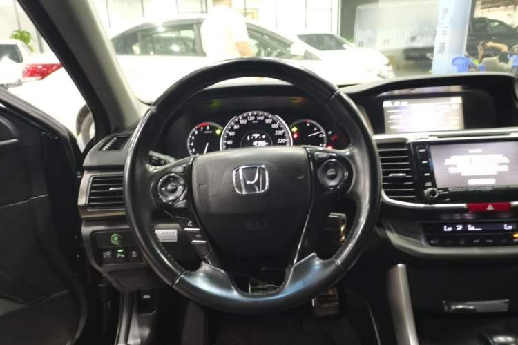 Used Honda Accord 2014 2.0L EXN Luxury Navigation Edition
