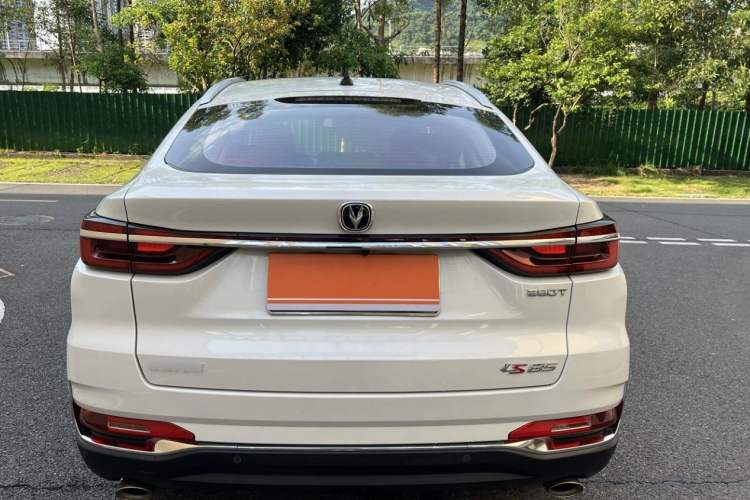 Used Changan CS85 COUPE 2019 1.5T DCT Luxury Version China VI Standard