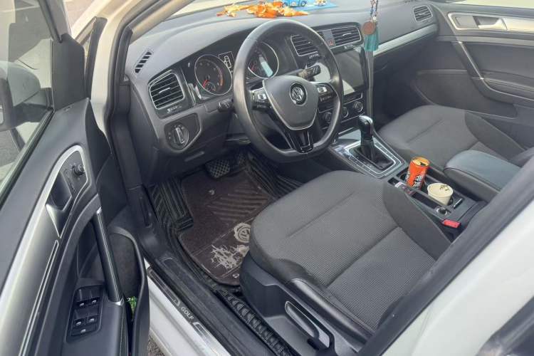 Used Volkswagen Golf 2018 1.6L Automatic Comfort Model
