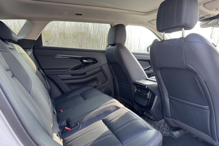 Used Land Rover Range Rover Evoque 2023 Aurora L 200PS Elite Edition
