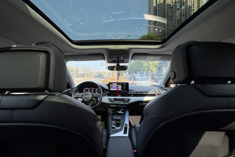 Used Audi A4L 2022 40 TFSI Luxury Dynamic Model