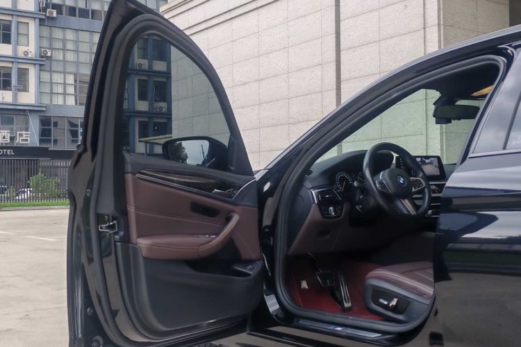 Used BMW 5 Series 2019 Restyled 525Li M Sport Package
