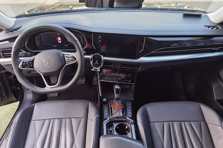 Used Volkswagen Passat 2022 330TSI Luxury Edition
