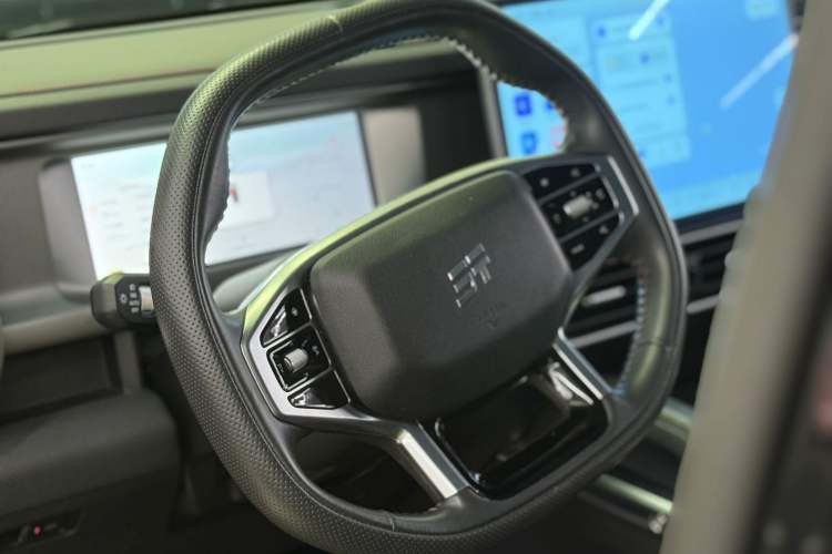 Used Jetour Traveler 2023 2.0T All-Wheel-Drive Crosser
