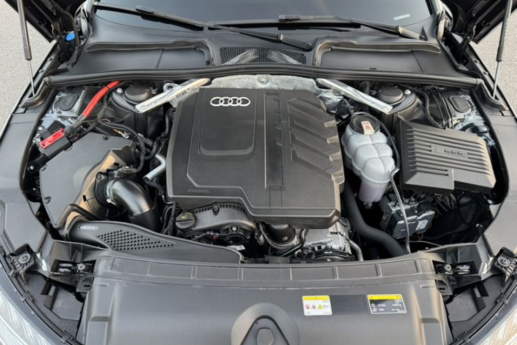 Used Audi A4L 2023 40 TFSI quattro Luxury Dynamic Edition
