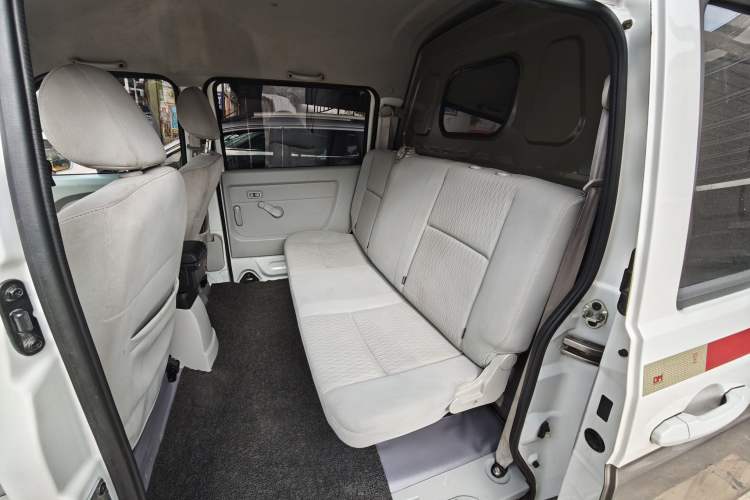 Used Jinbei New Hiace X30L 2021 1.5L Wealth Van Non-Air-Conditioned Version China VI Standard SWC15M