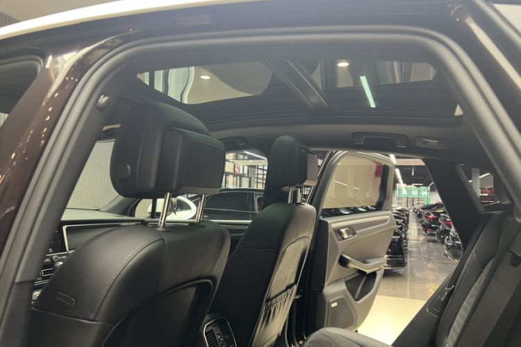 Used Porsche Macan 2021 Macan 2.0T
