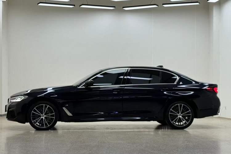 Used BMW 5 Series 2023 Restyled 530Li Leading Edition M Sport Package
