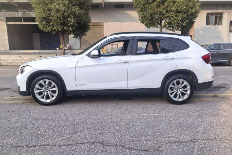 Used BMW X1 2013 sDrive18i Fashion Model
