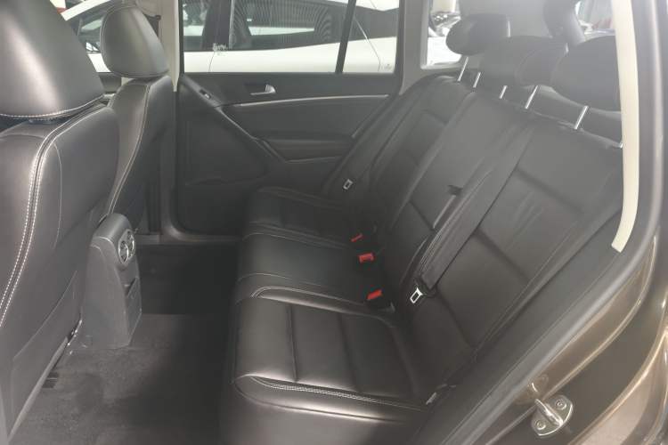 Used Volkswagen Tiguan 2017 300TSI Automatic Two-Wheel Drive Silk Road Comfort Edition
