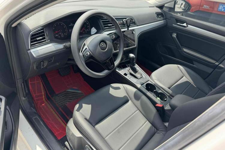 Used Volkswagen Lamando 2021 230TSI DSG Fashion Edition
