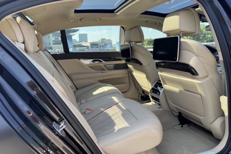 Used BMW 7 Series 2018 730Li Luxury Model Excellence Package
