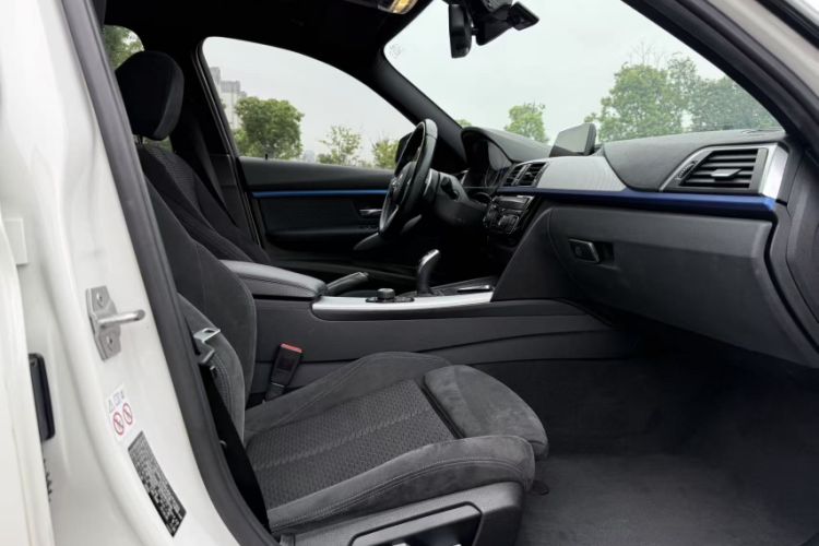 Used BMW 3 Series 2018 320i M Sport Package
