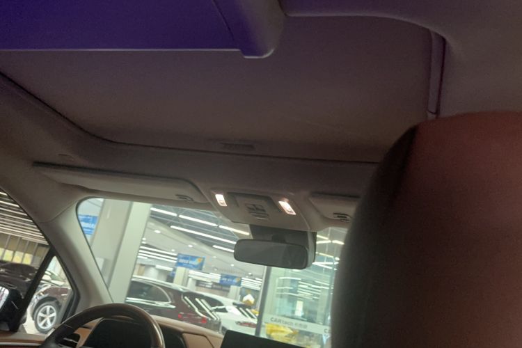 Used Toyota Granvia 2023 2.5L Hybrid Comfort Edition
