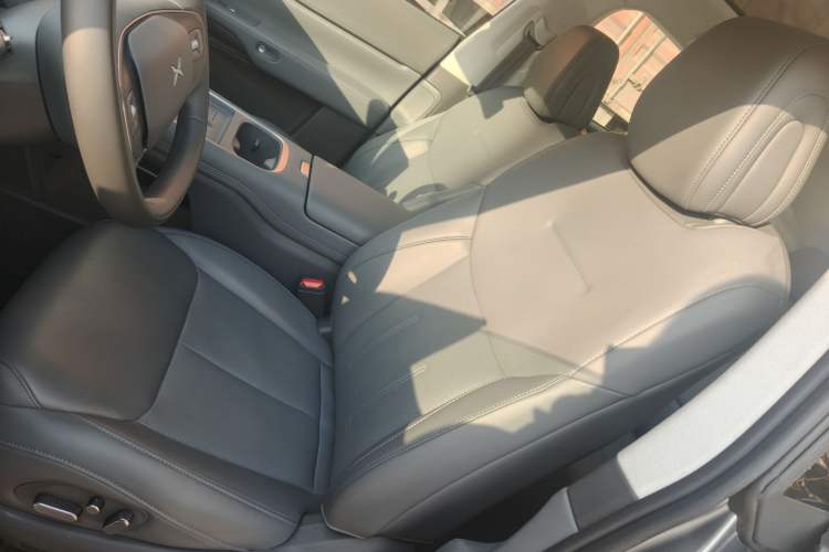 Used XPeng G6 2025 625 Long-Range Max Flagship Edition
