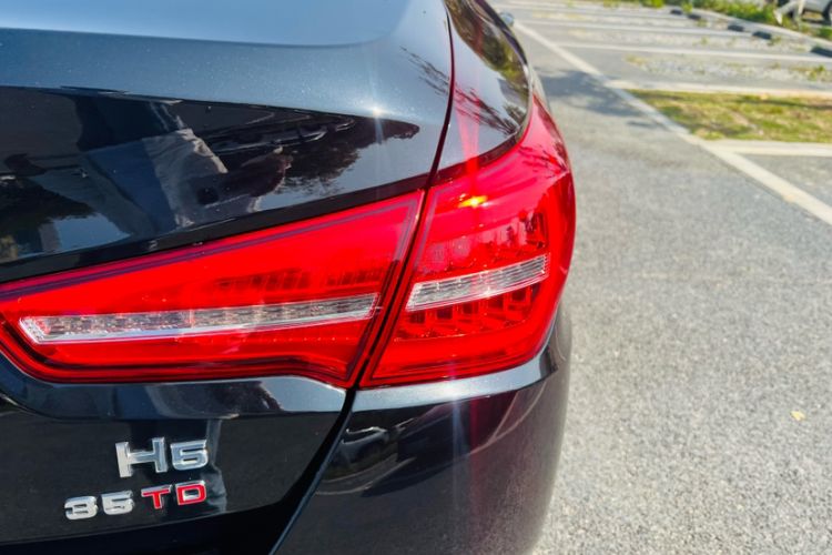 Used Hongqi H5 2020 1.8T Automatic ZhiLian QiYun Edition
