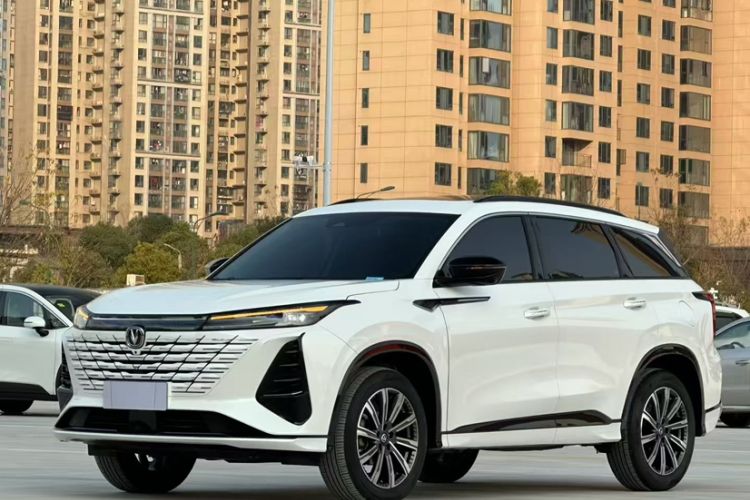 Used Changan CS75 PLUS 2024 3rd Generation Champion Edition 1.5T Intelligent Drive Dynamic Model