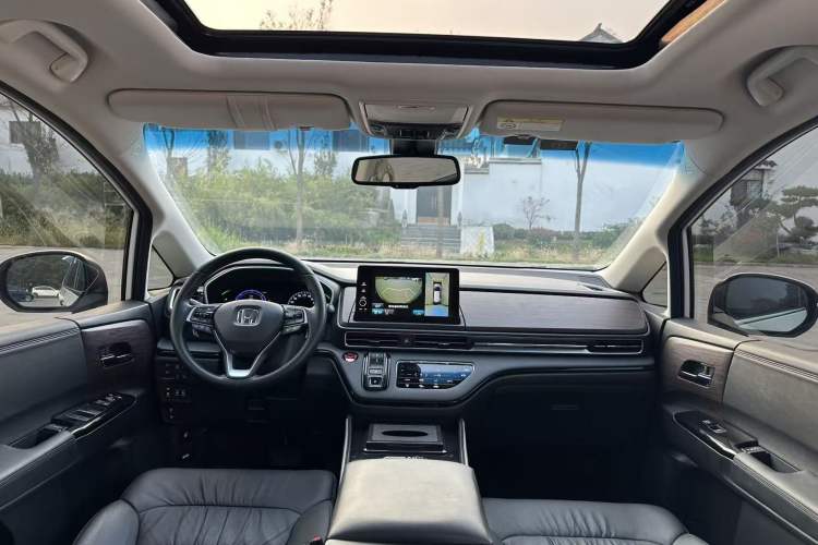 Used Honda Odyssey 2022 2.0L eHEV Sharp Supreme Edition
