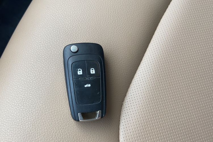 Used Chevrolet Monza 2020 320 Automatic Enjoyment Edition