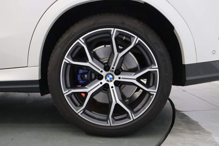 Used BMW X6 2020 xDrive40i Luxury Model with M Sport Package
