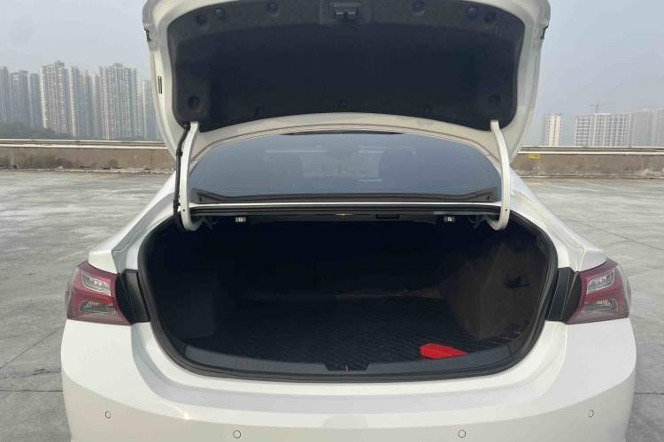 Used Chevrolet Malibu XL 2022 Redline 550T Automatic Sport Edition
