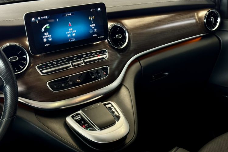 Used Mercedes-Benz V-Class 2020 V 260 L Long-wheelbase Luxury Edition