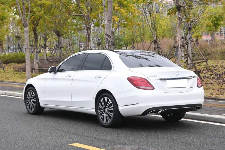 Used Mercedes-Benz C-Class 2015 Facelift C 200 L
