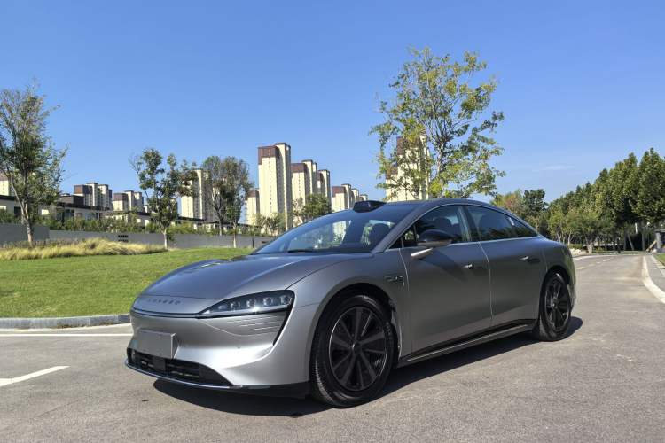 Used Hima Luxeed S7 2024 Max
