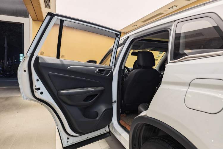 Used Changan CS75 2016 1.8T Automatic Elite Model China V Standard
