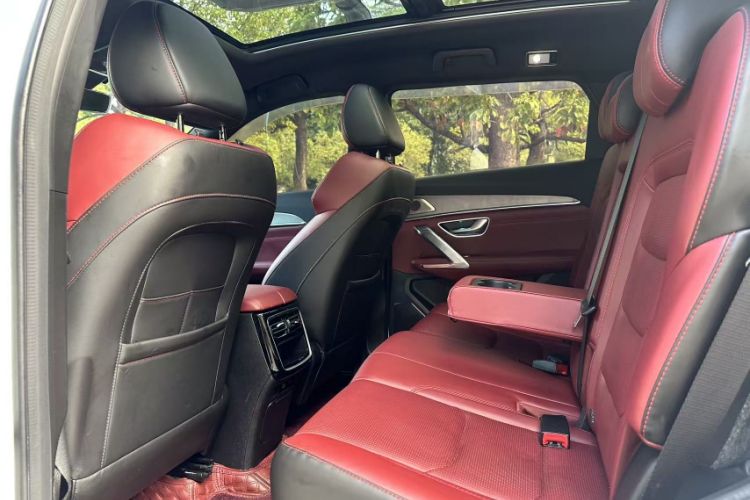 Used JETOUR X70 PLUS 2021 1.6T DCT 7-Seater
