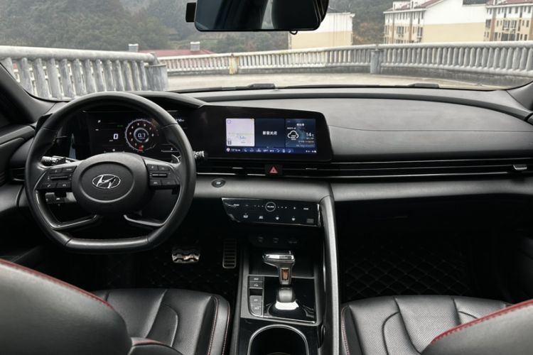 Used Hyundai Elantra 2021 240TGDi DCT LUX Prestige Edition