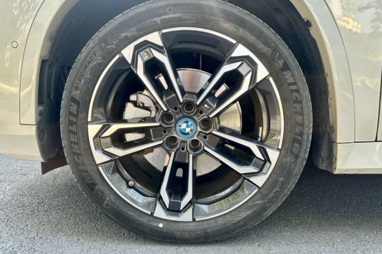 Used BMW iX1 2023 xDrive30L M Sport Package
