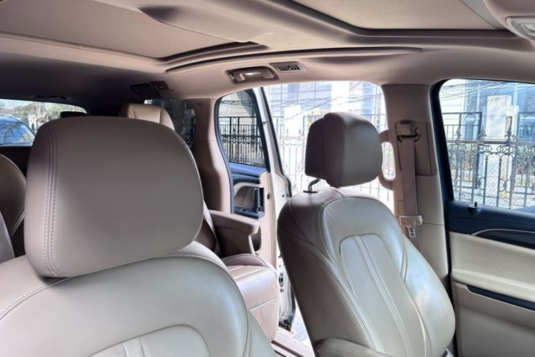 Used Buick GL8 2021 ES Landtrek 653T Luxury Model
