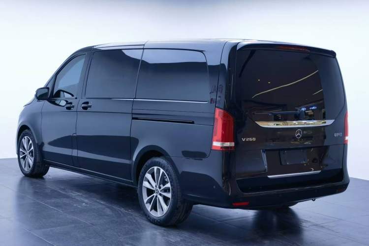 Used Mercedes-Benz V-Class 2022 V 260 Avantgarde Edition