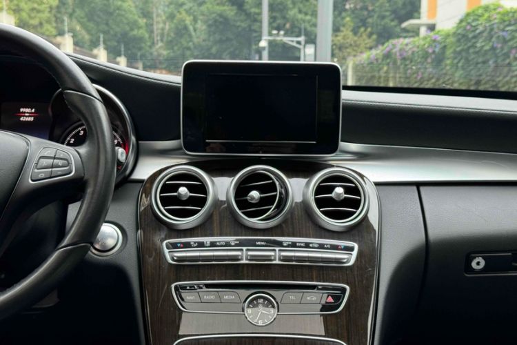 Used Mercedes-Benz C-Class 2018 C 180 L Fashion Model
