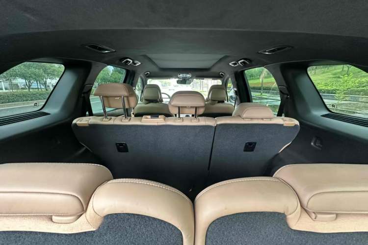 Used Nio ES8 2020 580 km Signature Edition 7-Seater Version
