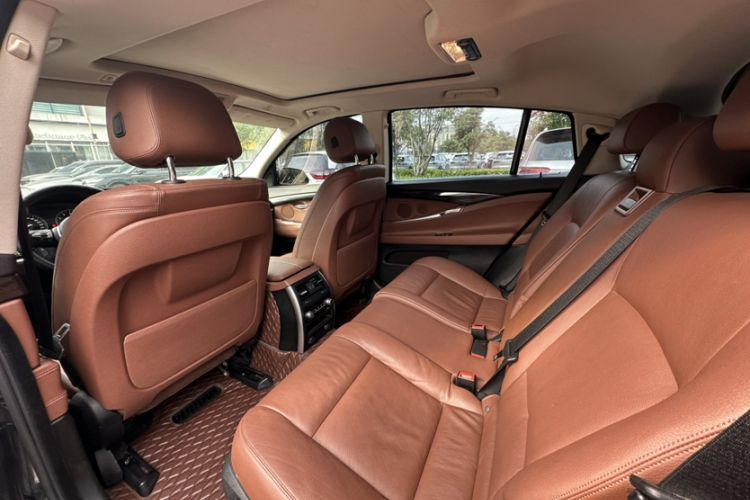 Used BMW 5 Series GT 2015 535i Leading Model
