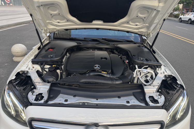 Used Mercedes-Benz E-Class 2020 E 300 L Sporty and Stylish Model
