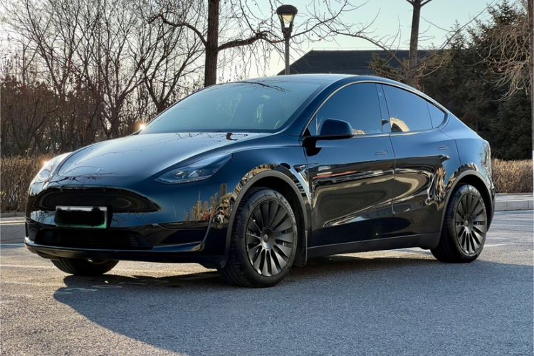 Used Tesla Model Y 2022 Rear-Wheel-Drive Version
