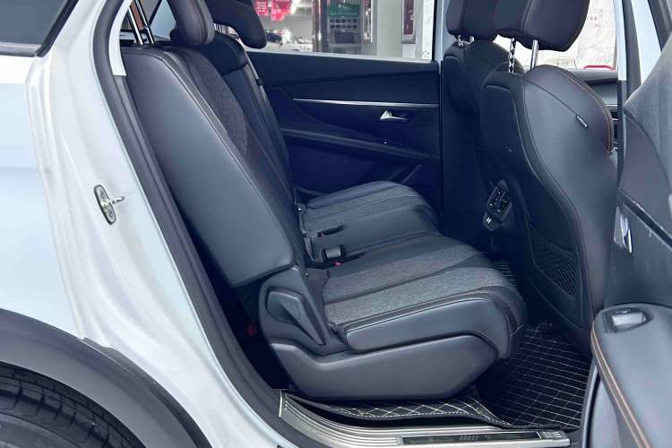 Used Peugeot 5008 2017 380THP 7-Seater Elite Edition