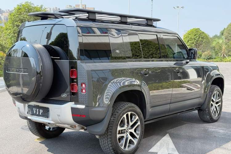 Used Land Rover Defender 2022 110 P400 Dark Edition
