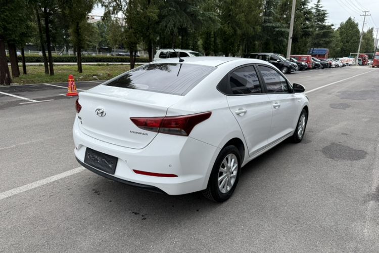 Used Hyundai Verna 2016 1.4L Automatic Cool Edition GLS